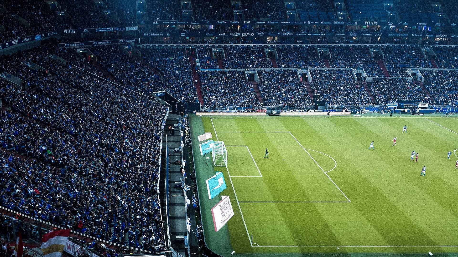 爱游戏中国电竞-技术型中场是否被边路冲击型球员取代，技术型前锋